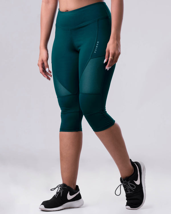 Power Mesh Green 3/4th Legging | WOMINK